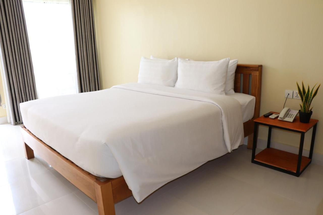 Hotel Landing Gold By Amatak Siem Reap Zewnętrze zdjęcie