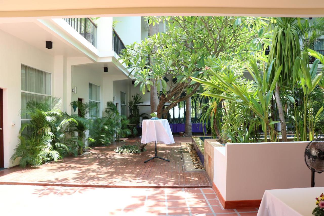 Hotel Landing Gold By Amatak Siem Reap Zewnętrze zdjęcie