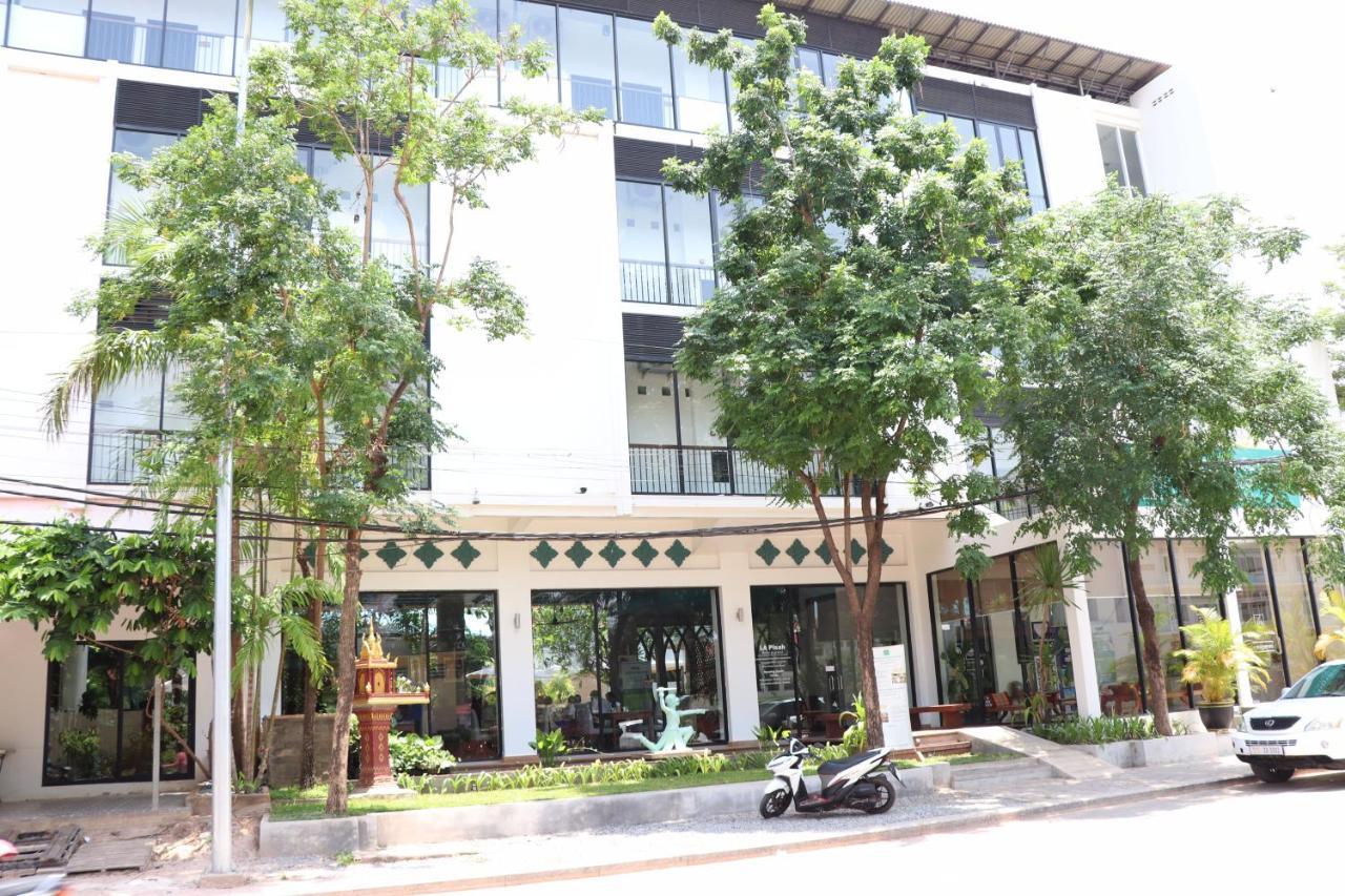 Hotel Landing Gold By Amatak Siem Reap Zewnętrze zdjęcie